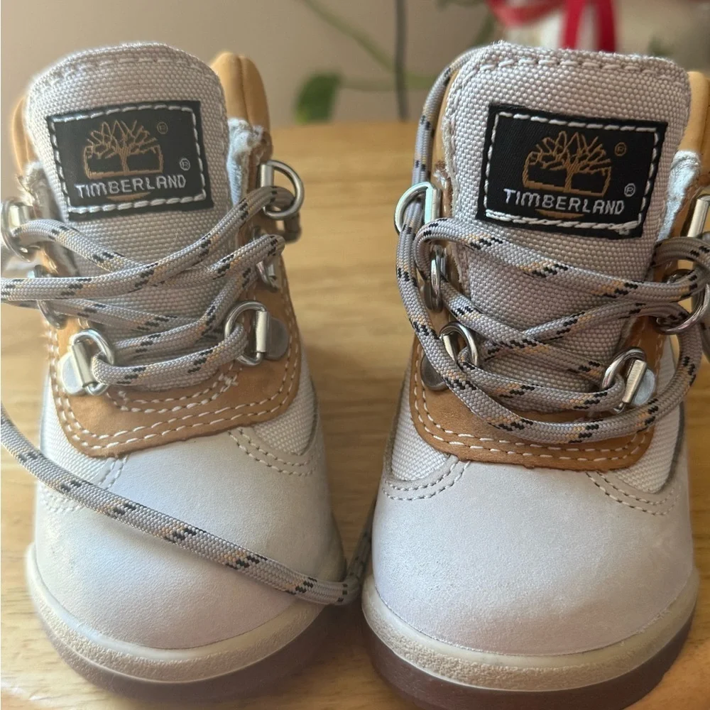 New Timberland Tan and White Boots with Chunky Sole